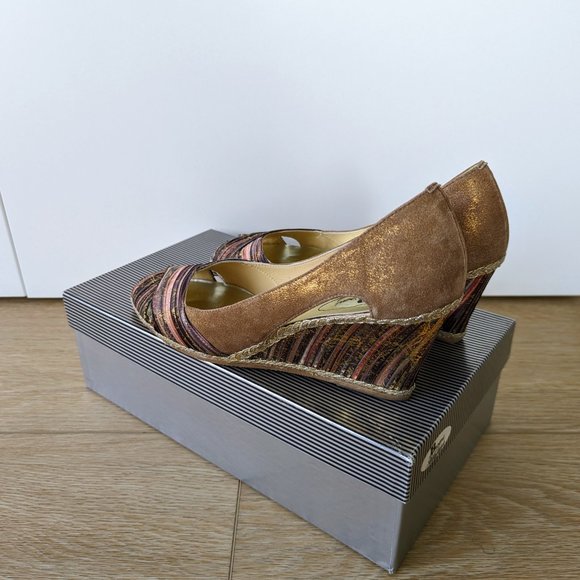 Browns Couture Embroidered Wedge Sandal, Brown / Gold / Multi, Size 8 B - Picture 3 of 12